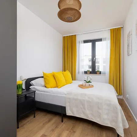 Appartement Wybickiego Stylish With Parking And Air Conditioning In Cracow By Renters