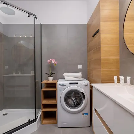 Wybickiego Stylish With Parking And Air Conditioning In Cracow By Renters