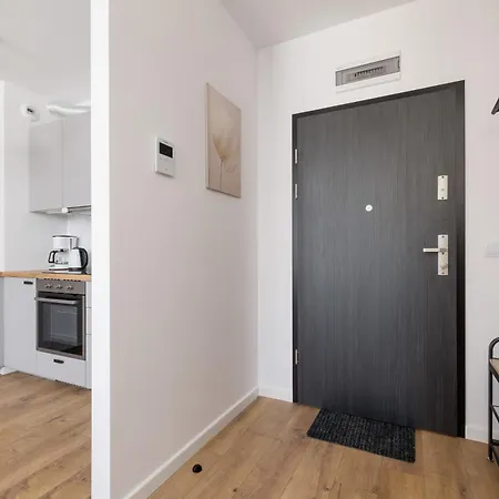 Wybickiego Stylish With Parking And Air Conditioning In Cracow By Renters