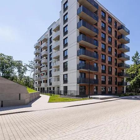 Wybickiego Stylish With Parking And Air Conditioning In Cracow By Renters Appartement Krakau