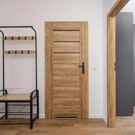 Appartement Wybickiego Stylish With Parking And Air Conditioning In Cracow By Renters