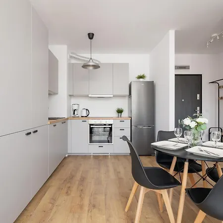 Апартаменты Wybickiego Stylish With Parking And Air Conditioning In Cracow By Renters