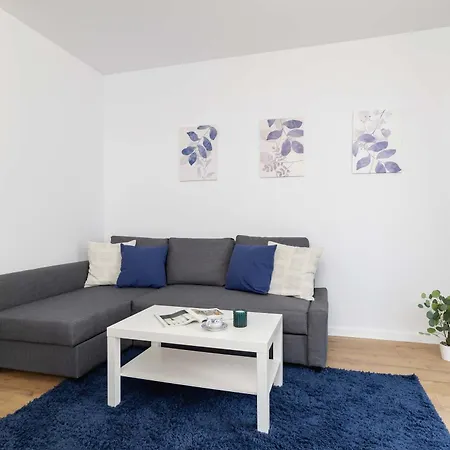 Wybickiego Stylish With Parking And Air Conditioning In Cracow By Renters * Краков