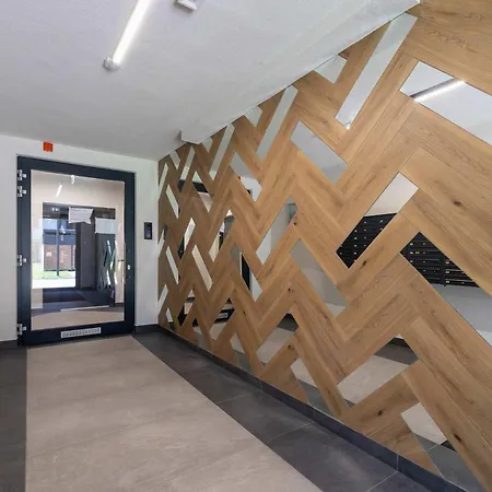 Wybickiego Stylish With Parking And Air Conditioning In Cracow By Renters * Krakau