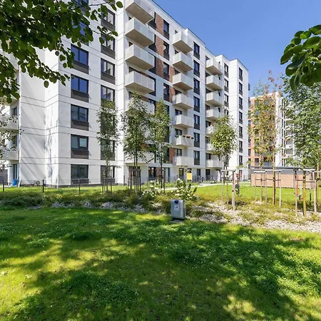 Wybickiego Stylish With Parking And Air Conditioning In Cracow By Renters Краков