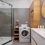 Wybickiego Stylish With Parking And Air Conditioning In Cracow By Renters