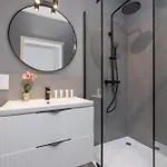 Apartmán Wybickiego Stylish With Parking And Air Conditioning In Cracow By Renters *
