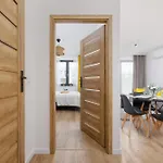 Wybickiego Stylish With Parking And Air Conditioning In Cracow By Renters